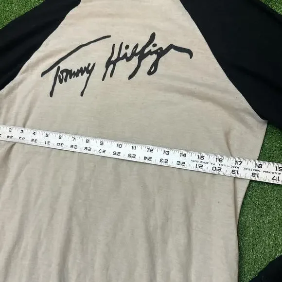 Vintage Tommy Hilfiger Raglan Long Sleeve - Picture 2 of 4